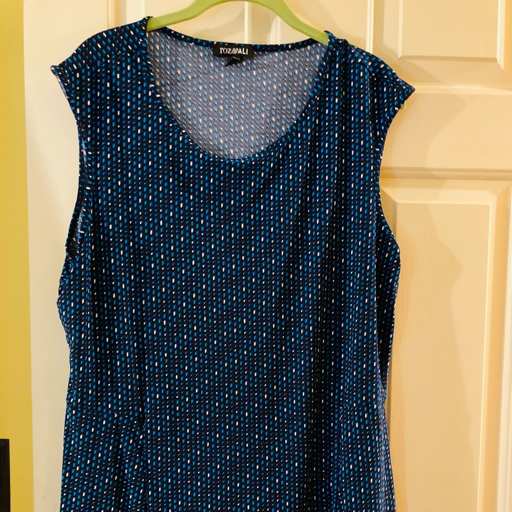 Roz & ali sleeveless top